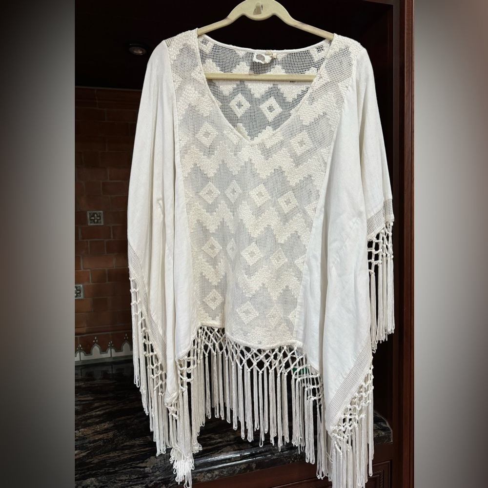 Anthropologie Lilia poncho